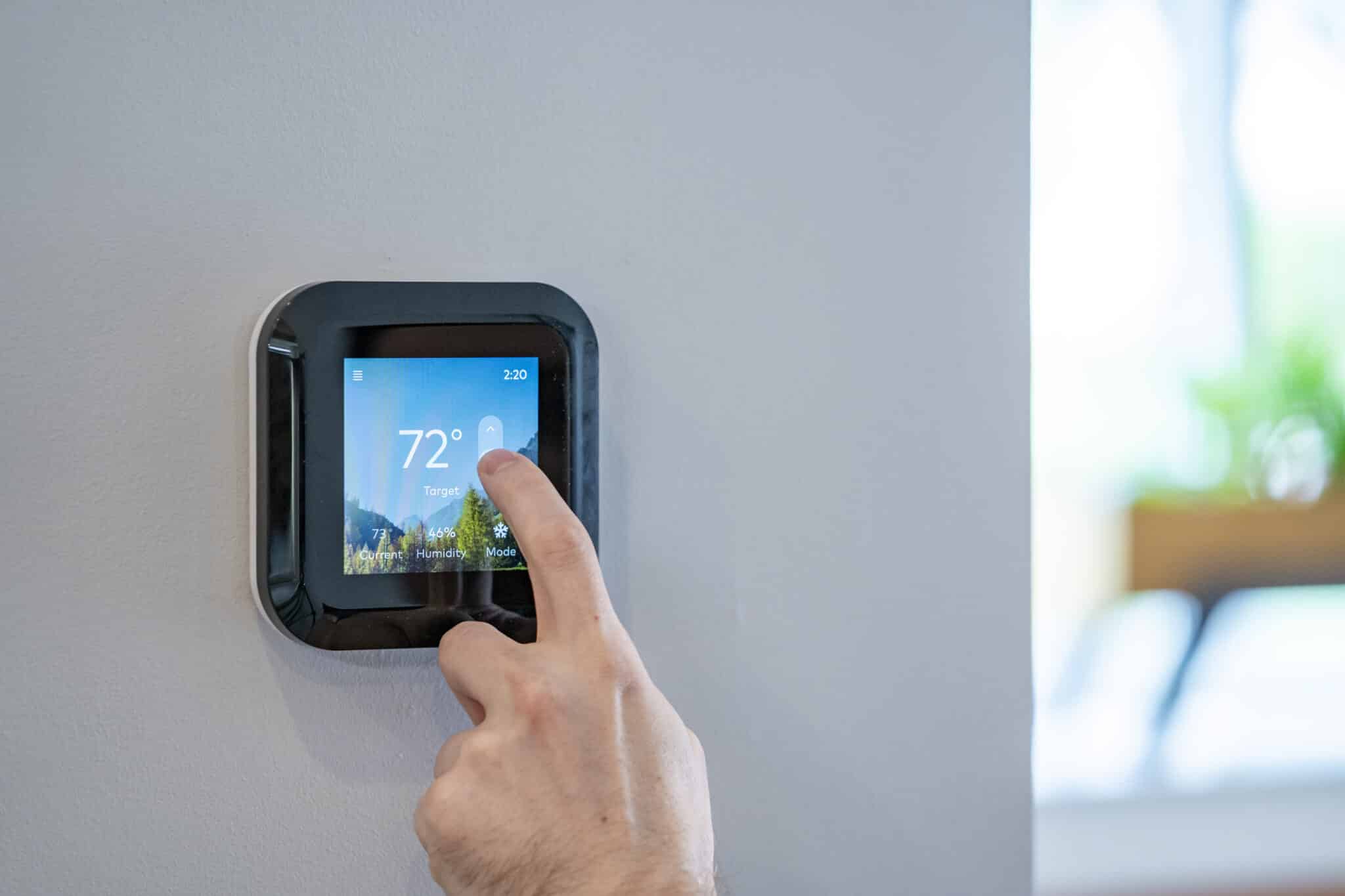 Photo inspiration: Visual Reference: Smart Thermostat For Your Home